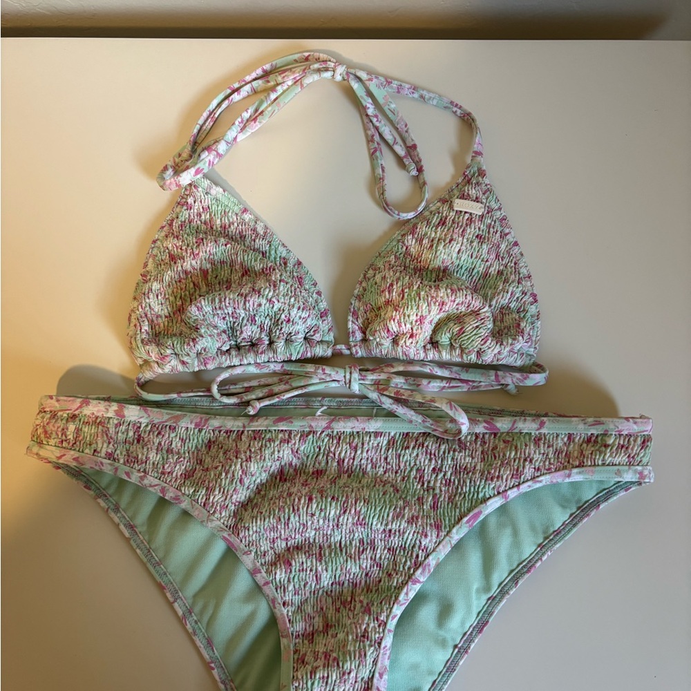 Women’s Roxy Floral Bikini Set
